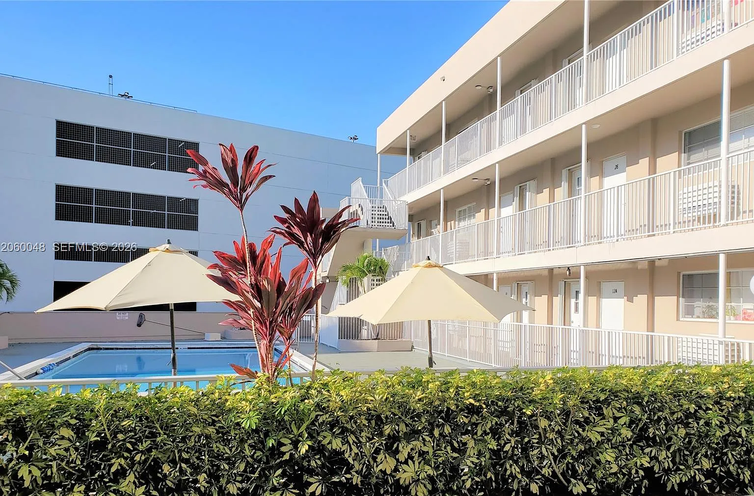 Santona Condo — Photo 1