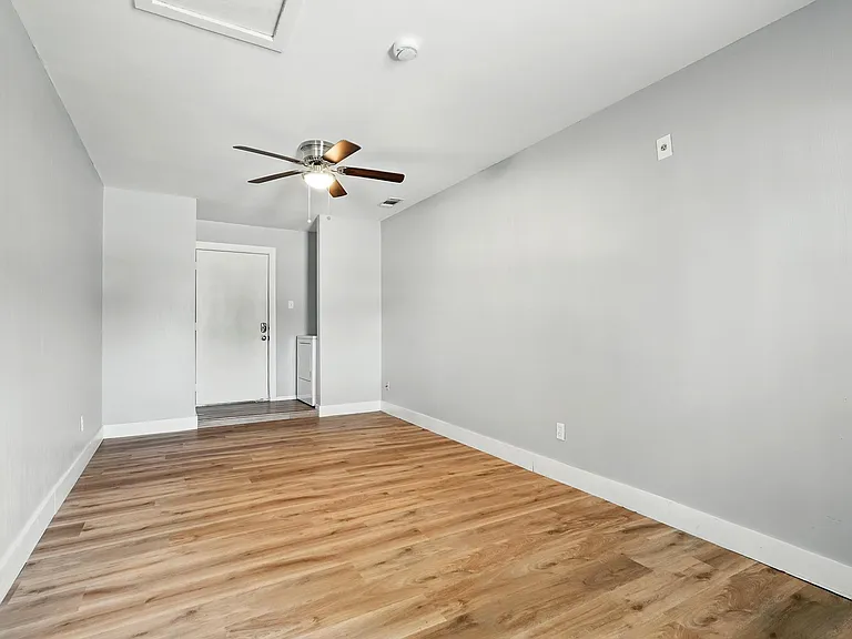 5107 Durango Dr — Photo 24