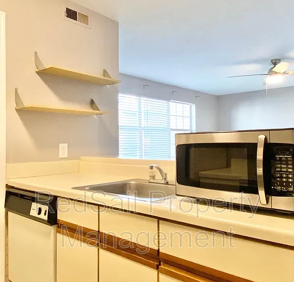 15 Cape Dorey Dr — Photo 5