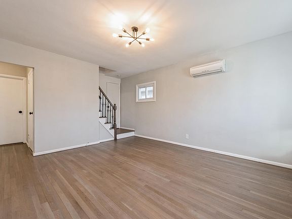 4th image of 22 Edgewood Rd