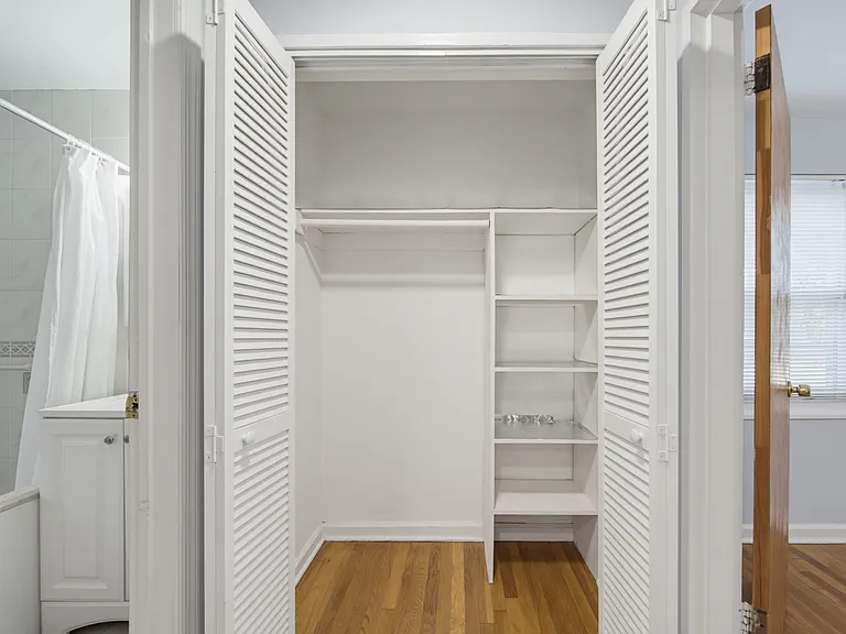 2209 Center Ave #A — Photo 13