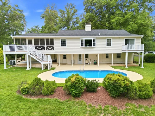 3031 Sedgewick Dr, Lynchburg, VA 24503