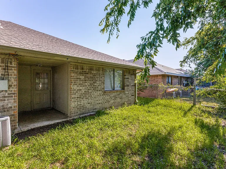 7406 Amherst Dr #B — Photo 12