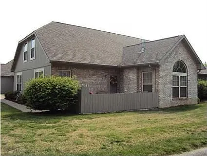 8015 River Park Way photo 1