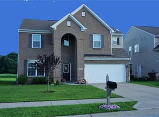 2051 Creek Bank Dr, Columbus, IN 47201