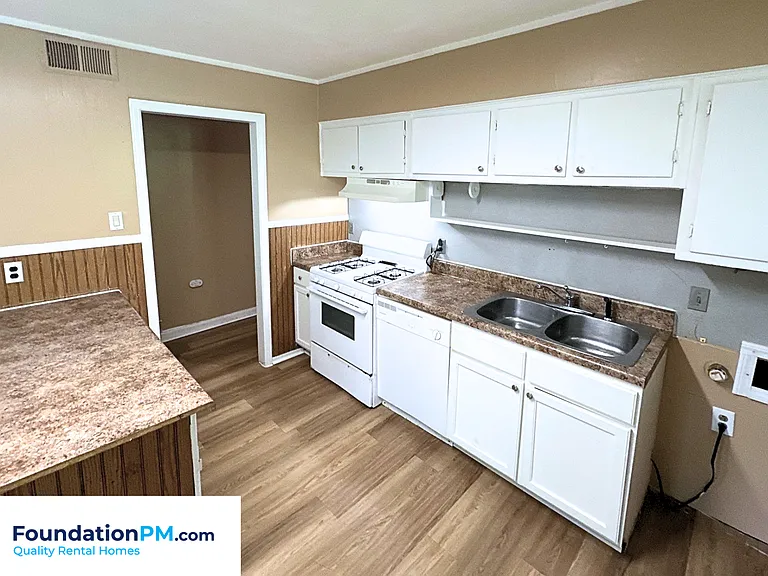 3550 Pueblo Ave — Photo 5