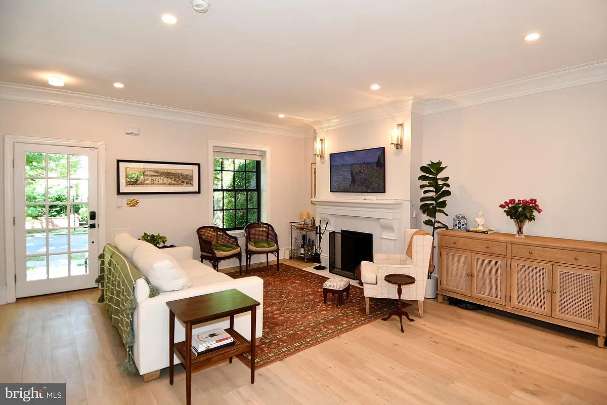 Building Photo - 3705 35th St NW