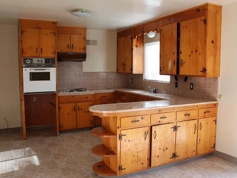 311 N Cottage Ave — Photo 7