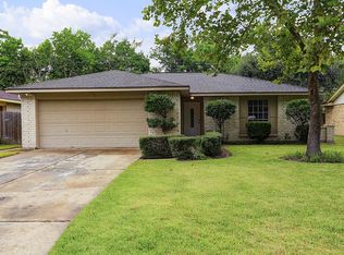 2004 Mocking Bird Ln, La Porte, TX 77571