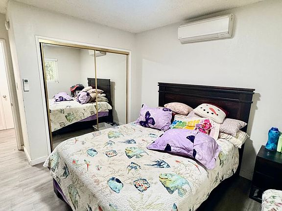 5th image of 755 W 30th St #7