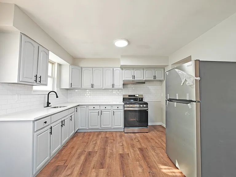 3001 Wickham Ave — Photo 5