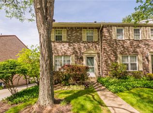 120 Inverness Dr, Pittsburgh, PA 15237