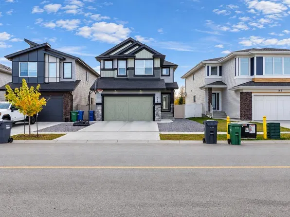 169 Emerald Dr, Red Deer, AB T4P 3G5