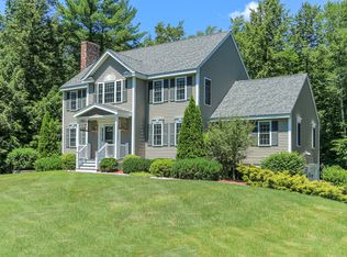 28 Bald Hill Rd, Raymond, NH 03077