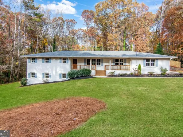 4956 Mountclaire Rd, Stone Mountain, GA 30087