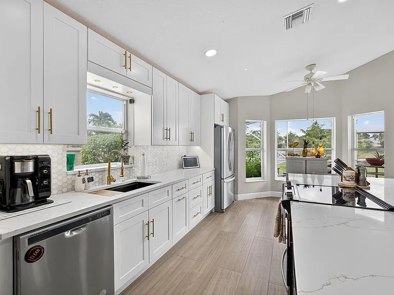 15155 Newquay Ct — Photo 10