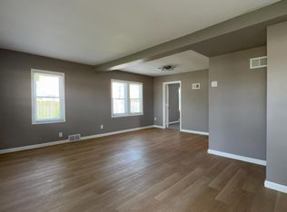 5117 W Fairmount Ave, Milwaukee, WI 53218