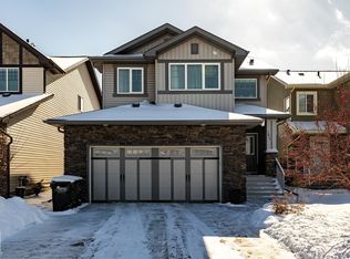 7817 Ellesmere Line, Strathcona County, AB T8H 0P8