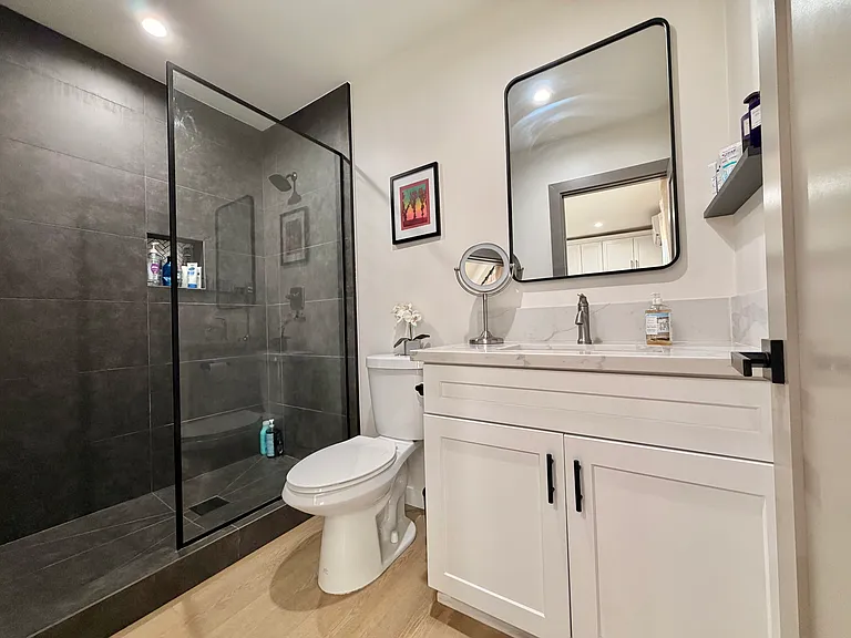 19139 Delano St #1 — Photo 5