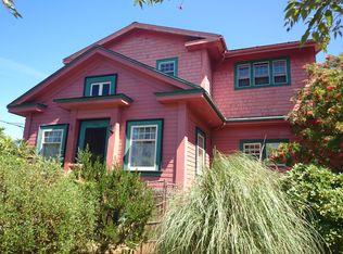 7712 39th Ave SW, Seattle, WA 98136