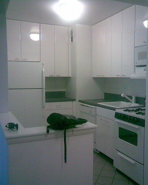 1st image of 150 E 18th St #S2+