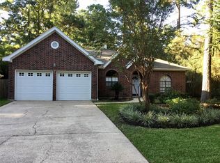 39 N Pathfinders Cir, Spring, TX 77381