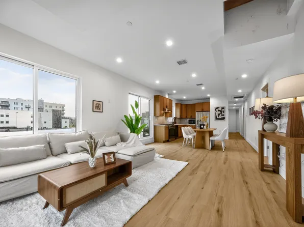 USC DPS Housing- 1252 W 37th St