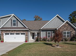 3866 E Baywood Ln, Greenville, NC 27858