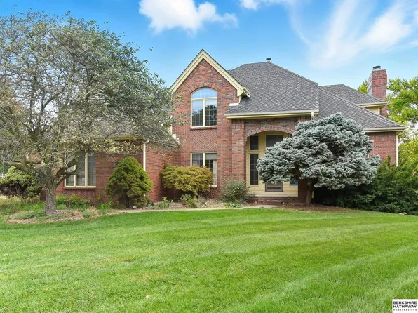 1726 N 131st Cir, Omaha, NE 68154