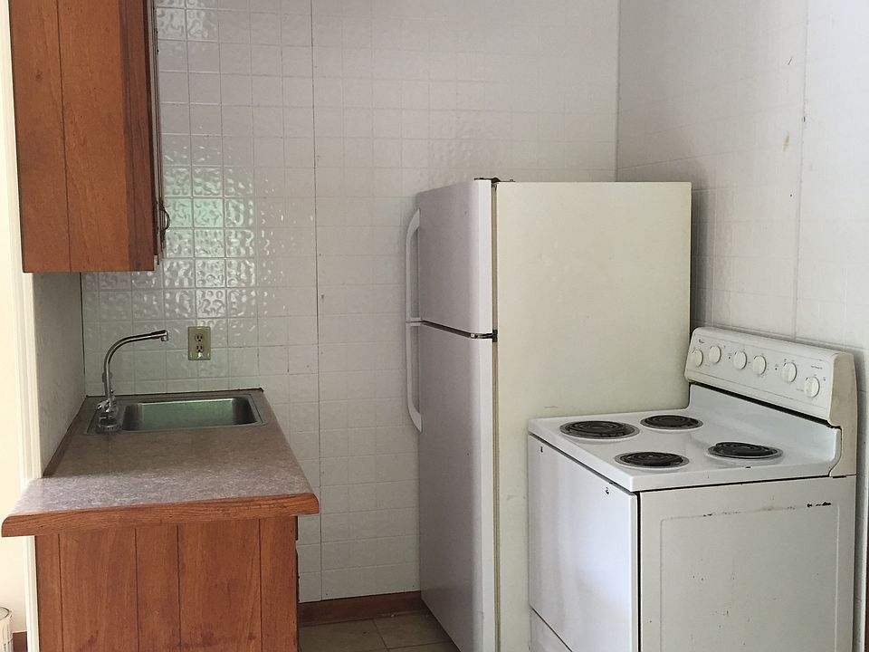 2nd image of 304 W Sevier Hts APT 3