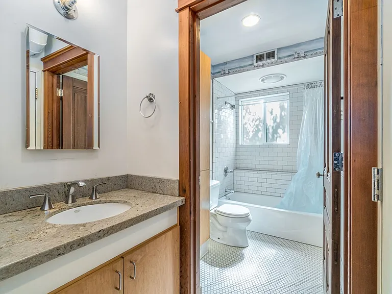 2163 Alameda Ave #B — Photo 6