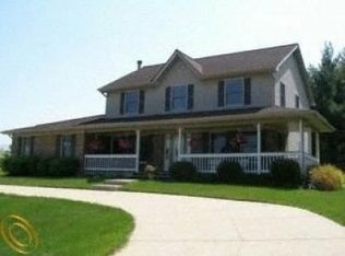 1546 Pinewood, Milford, MI