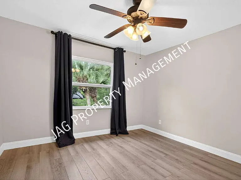 1046 Winter Springs Blvd — Photo 26