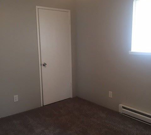 5th image of 211 Pattison St NE APT 6