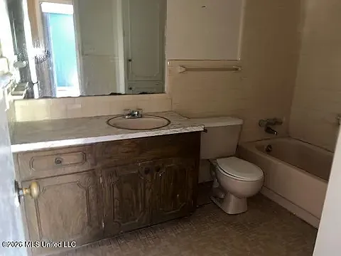5 bed, 1645 sqft, $1,600 — Photo 3