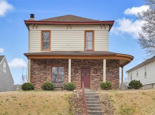559 Prospect St, Leavenworth, KS 66048