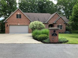 30 Falcon Cir, Beckley, WV 25801