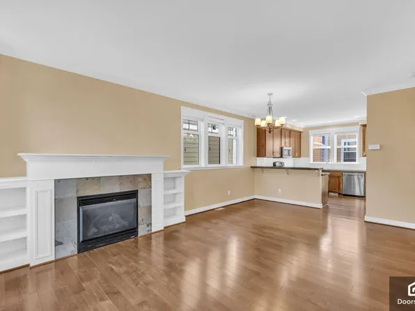 1806 15th Ave, Seattle, WA 98122