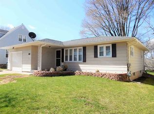 1640 W 11th St, Waterloo, IA 50702