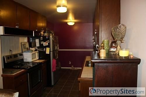 3rd image of 2929 Waverly Dr APT 107