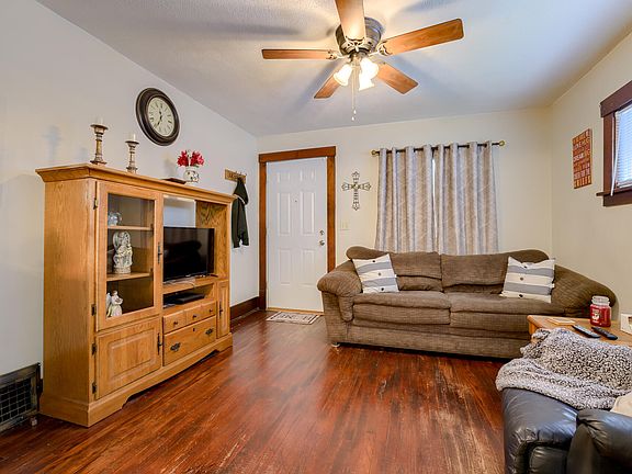 3rd image of 3115 Avenue B