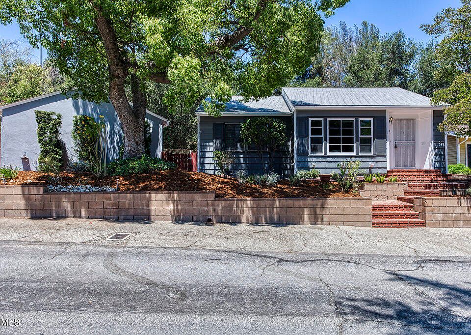 1st image of 3751 Montrose Ave
