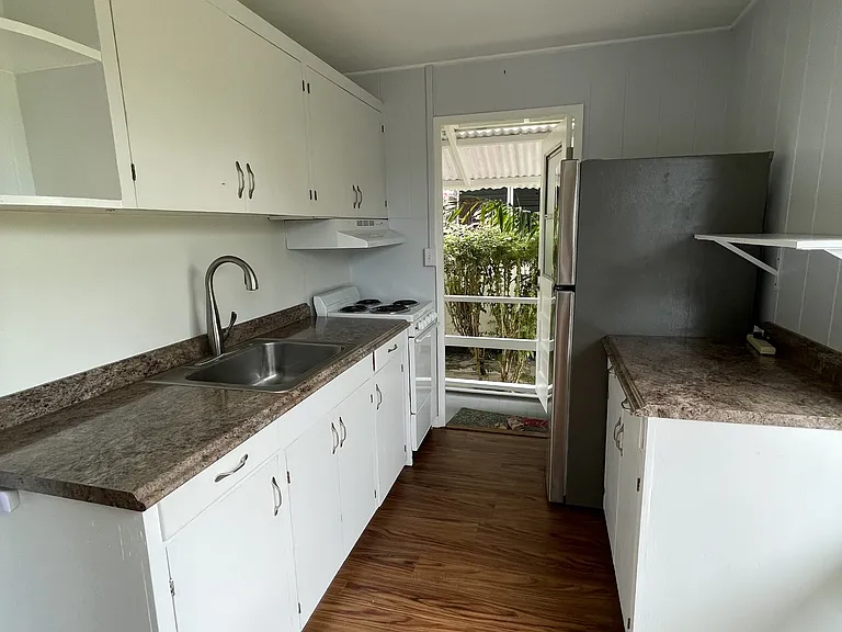 557B Olomana St #1 — Photo 6