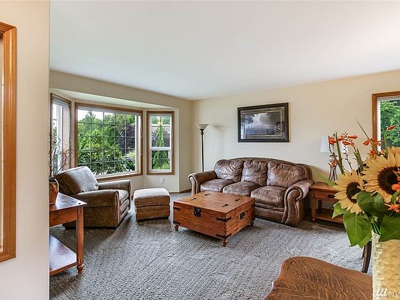 4th image of 7420 59th St NE