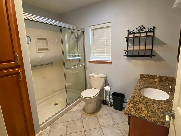 555 S K St #B — Photo 13