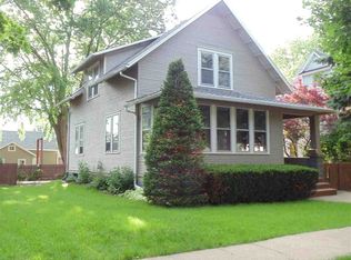 2626 Sheridan St, Davenport, IA 52803