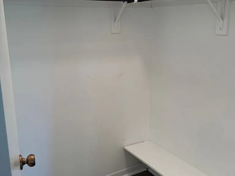5S470 Scots Dr #D — Photo 18