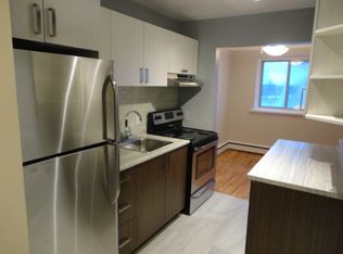 1404 Rosenthal Ave #5, Ottawa, ON K1Z 8H9