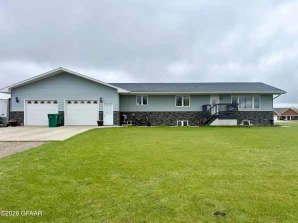 1905 9th St, Langdon, ND 58249