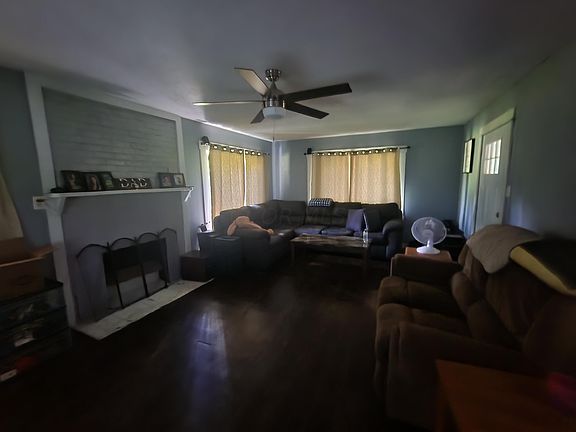 3rd image of 11917 Fern Ln